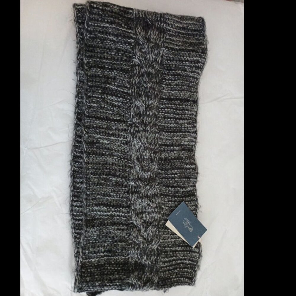 Universal Thread Women's Wool Oblong Winter Charcoal Gray scarf